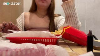 PINAY CHEATING GF DATES A GUY SHE MET FROM SEXDATER, ENDS UP SWALLOWING GUY'S CUM. StacyCruzPh