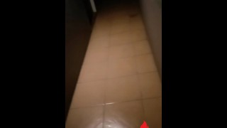 kaya Pinakain Ko sa Hallway Muntik Mahuli - Pinay Public Sex